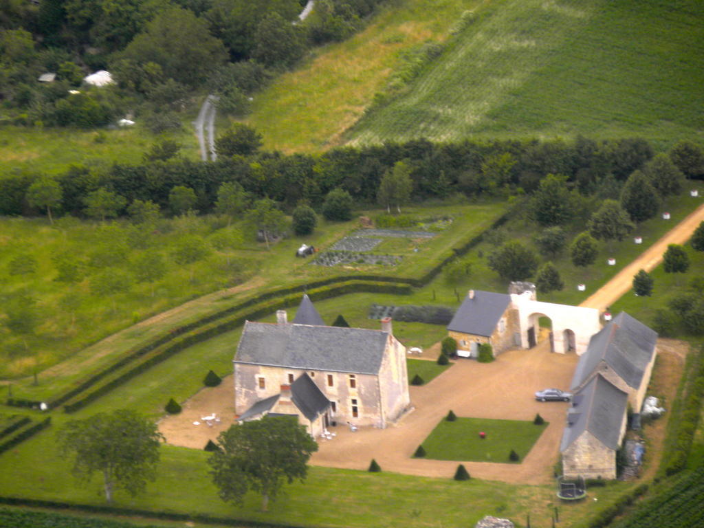 Bed and Breakfast Manoir Du Bois Noblet Louerre Esterno foto