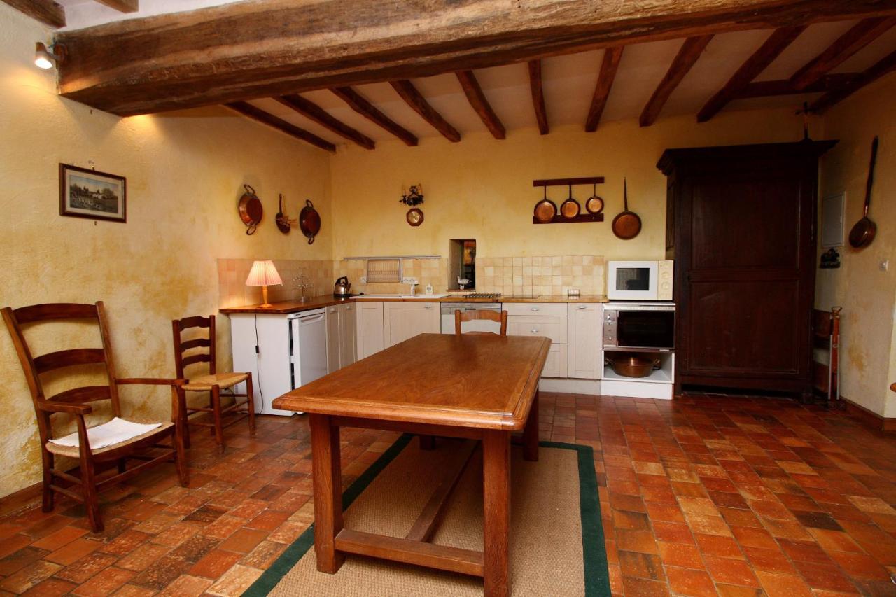 Bed and Breakfast Manoir Du Bois Noblet Louerre Esterno foto