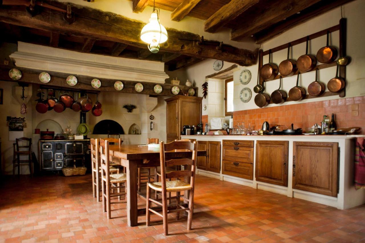 Bed and Breakfast Manoir Du Bois Noblet Louerre Esterno foto